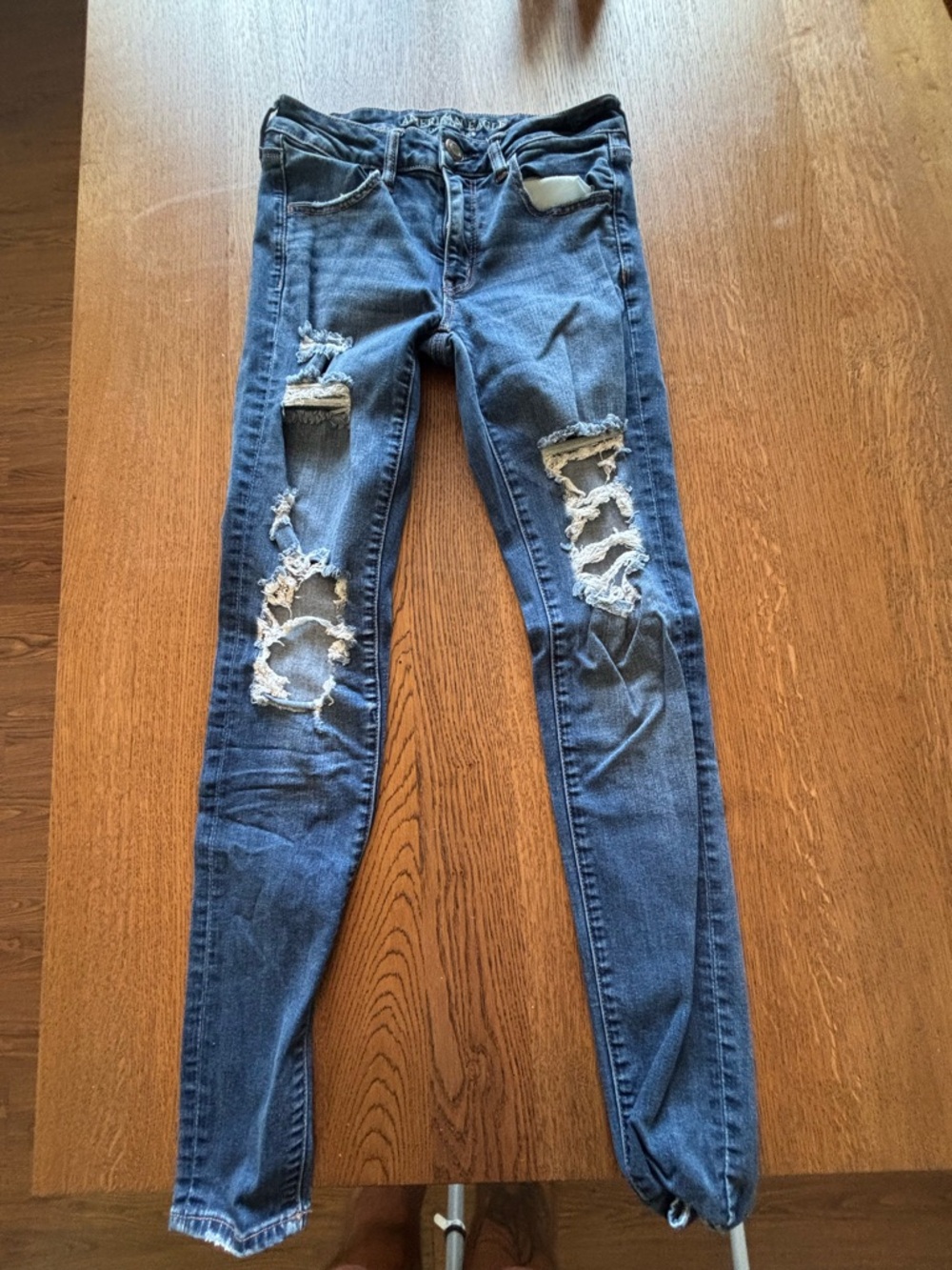 American Eagle Outfitters Dark Blue Ripped Women's Skinny Jeans Size 6 Long